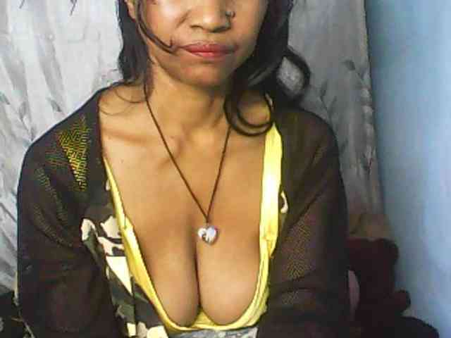 Cute0403 webcam