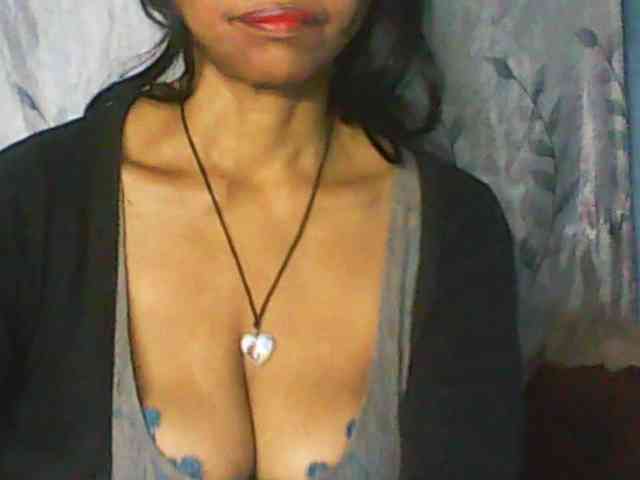 Cute0403 webcam