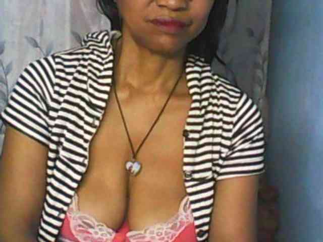 Cute0403 webcam