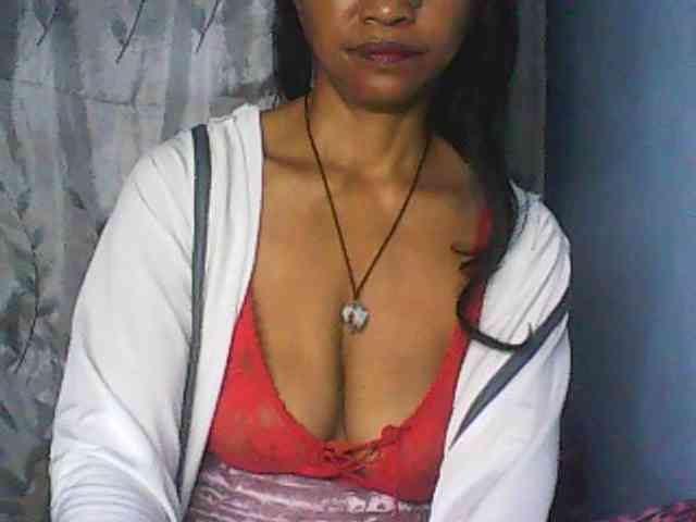 Cute0403 webcam