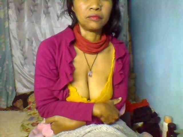 Cute0403 webcam