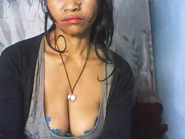 Cute0403 webcam