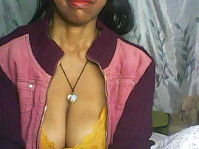 Cute0403 webcam