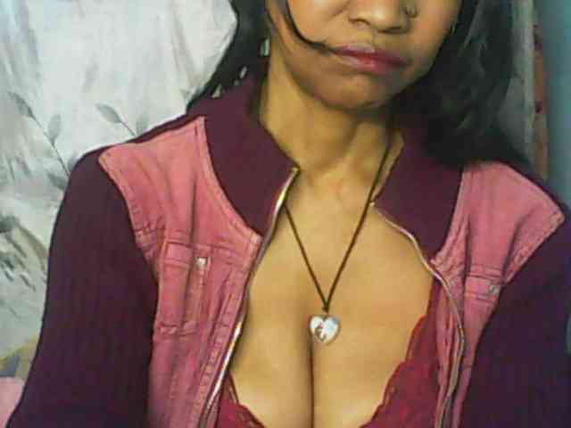 Cute0403 webcam