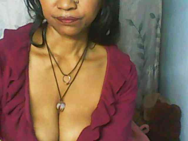 Cute0403 webcam