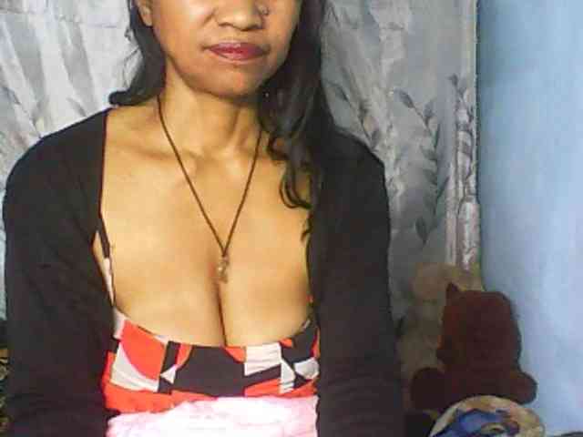 Cute0403 webcam