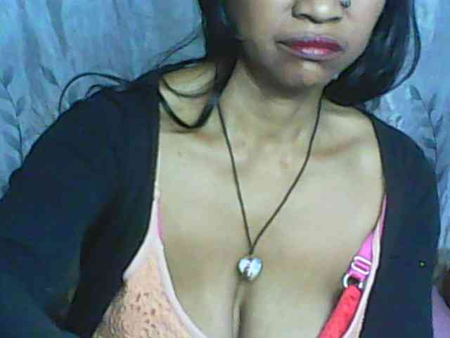 Cute0403 webcam