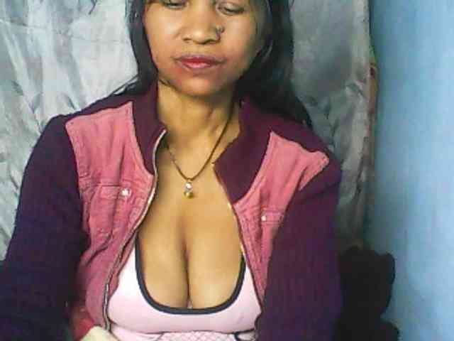 Cute0403 webcam