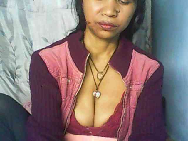Cute0403 webcam