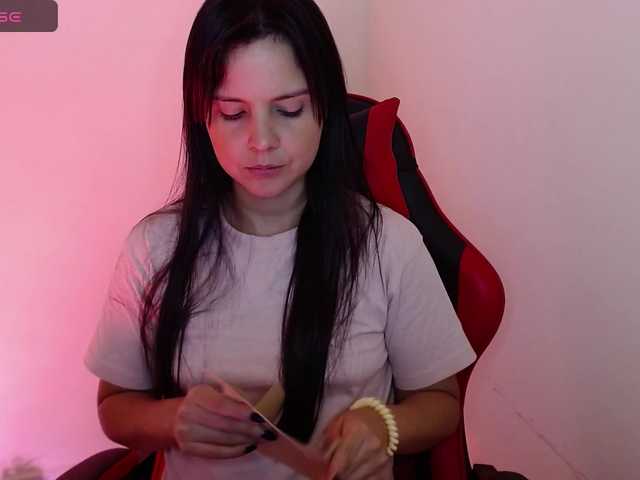 MiaRobinn webcam bongacams model stream image