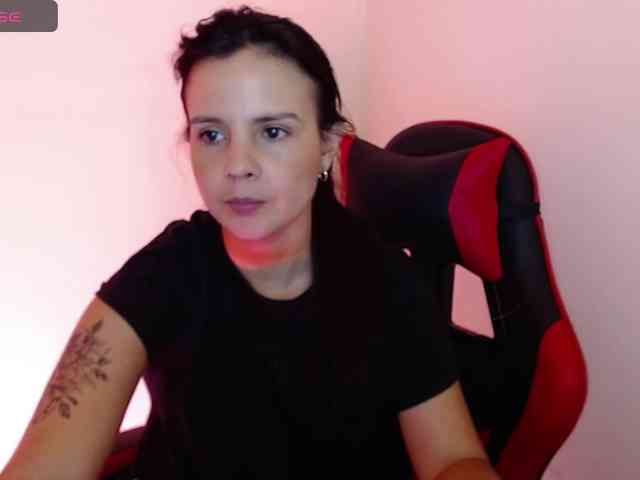 MiaRobinn