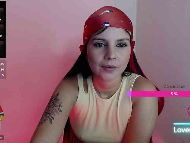 MiaRobinn webcam