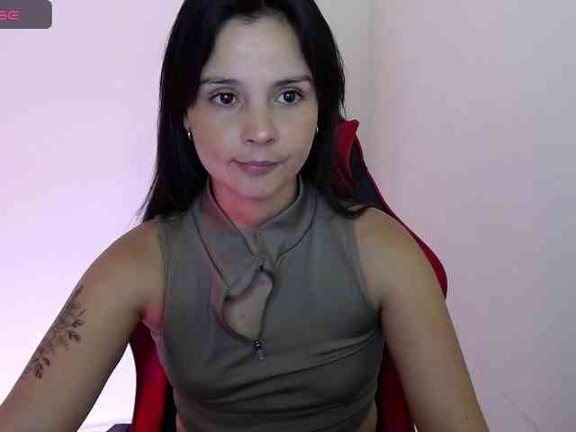 MiaRobinn