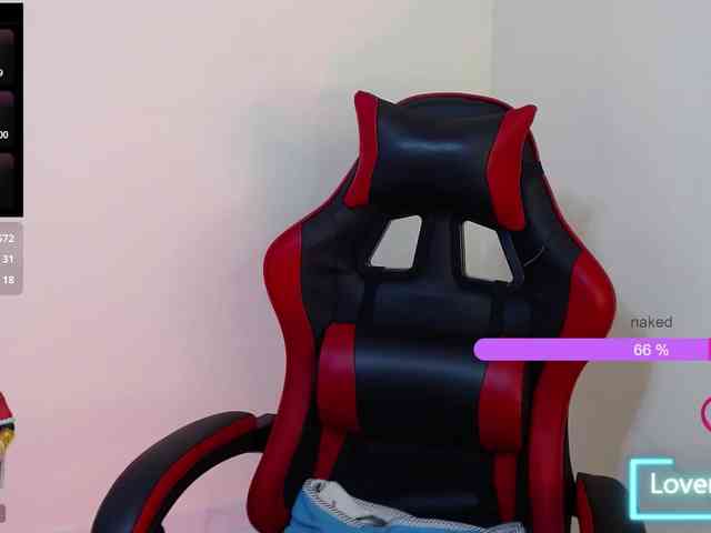 MiaRobinn webcam