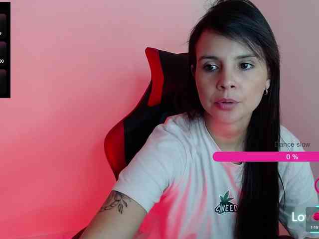 MiaRobinn webcam