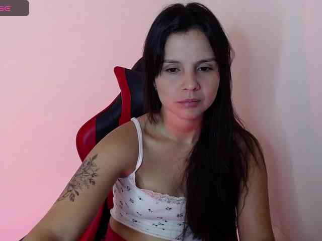 MiaRobinn