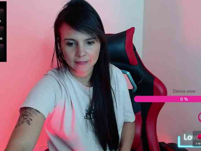 MiaRobinn webcam