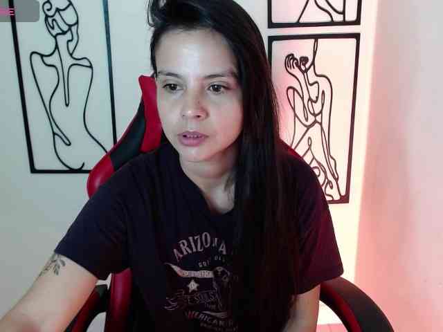 MiaRobinn Live Webcam on BongaCams