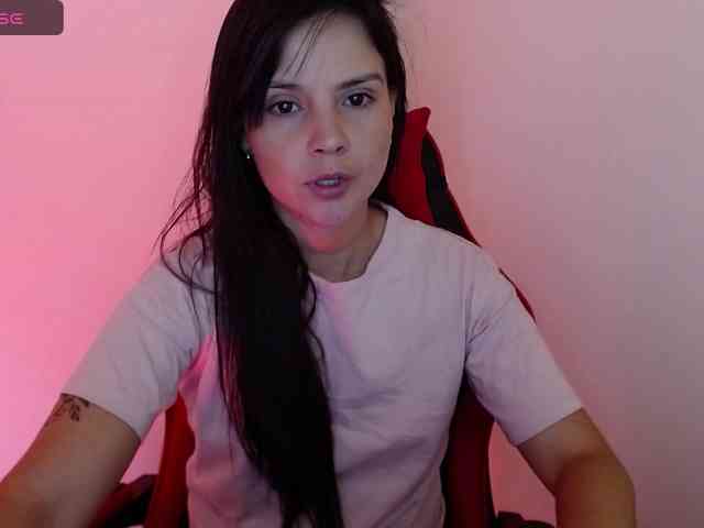 MiaRobinn