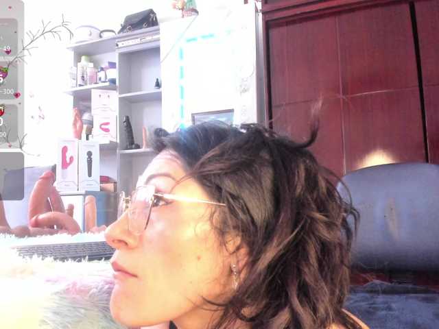 Rapunzell--'s BongaCams show and profile