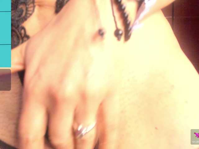 Rapunzell--'s BongaCams show and profile