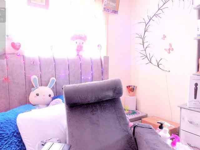 Rapunzell-- webcam
