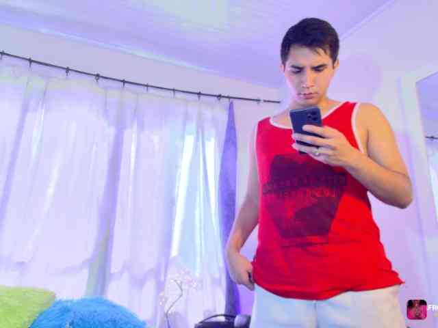 Noah-white1 Noah-white1