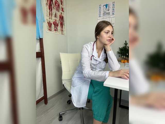 Adelaida1001's BongaCams show and profile