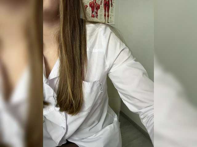 Adelaida1001 from BongaCams is Freechat