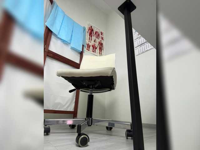 Adelaida1001 — HelloI am AdelLovens control 200 sec - 500 tk(only if you are using a PC)Lovense from 2 tk, my favourite vibration 69, 77, 177, 255. For a full naked @total, collected @sofar, @remain