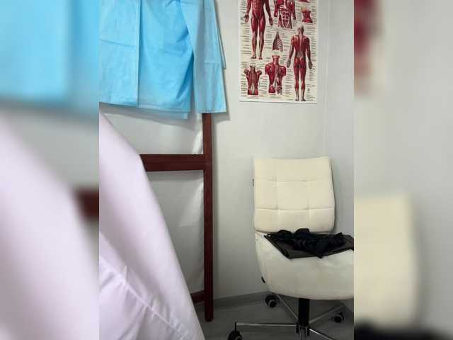 Sex chat gratuit in direct cu Adelaida1001 pe BongaCams