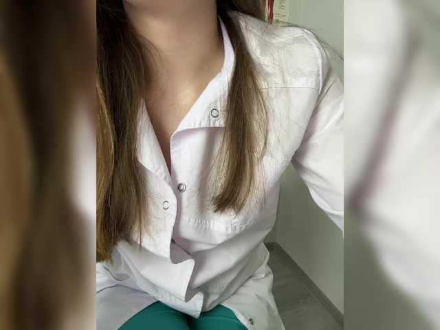 Adelaida1001's BongaCams show and profile