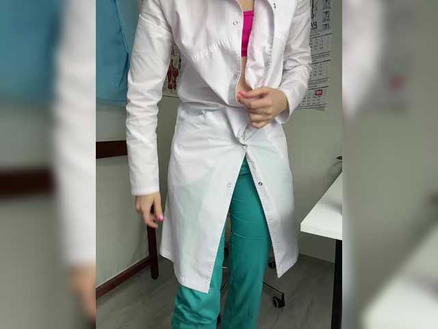 Adelaida1001 from BongaCams is Freechat