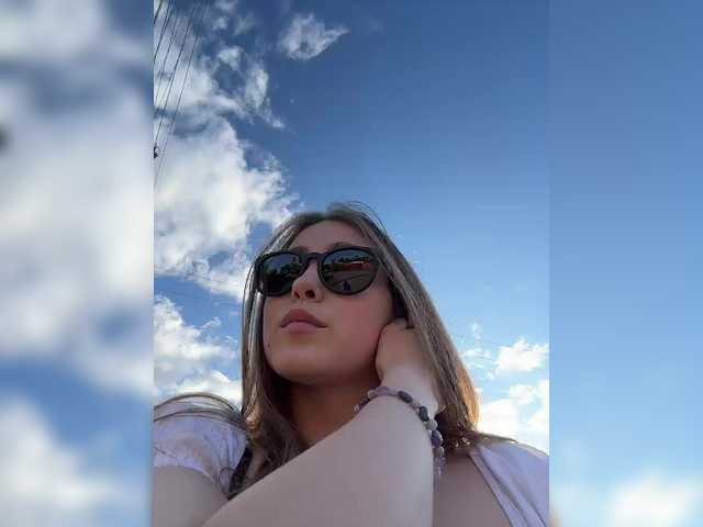 Adelaida1001 Live Webcam on BongaCams