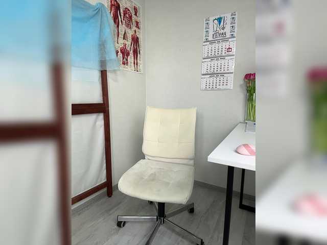 Adelaida1001's BongaCams show and profile