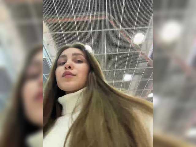 Sex chat gratuit in direct cu Adelaida1001 pe BongaCams