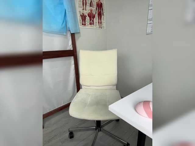 Adelaida1001 Live Webcam on BongaCams