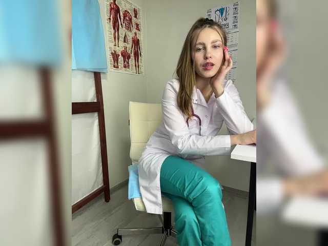 Adelaida1001 Live Webcam on BongaCams