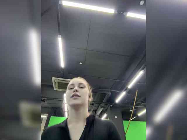 sweetAdel webcam