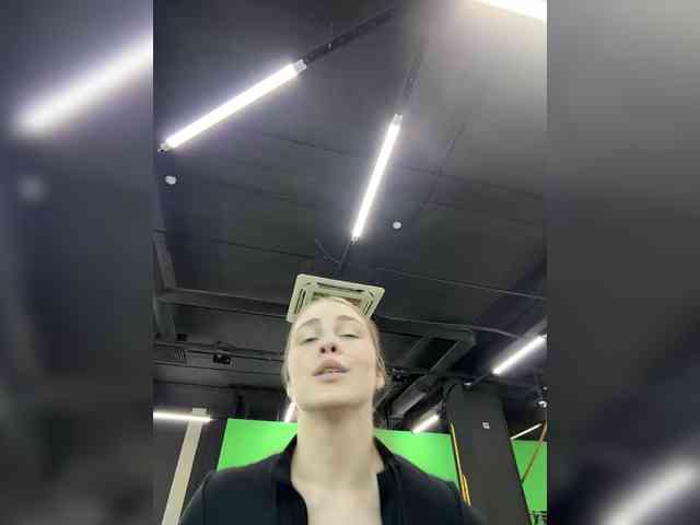 sweetAdel webcam