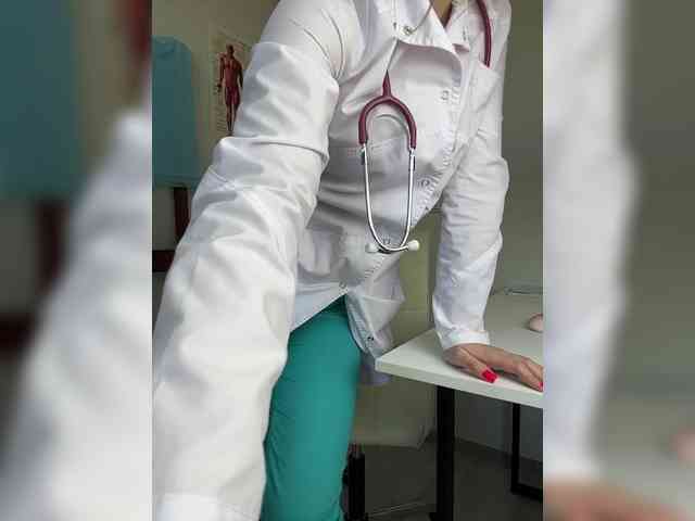 Adelaida1001's webcam live show