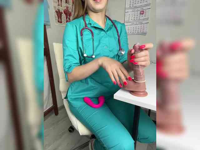 Adelaida1001's webcam live show