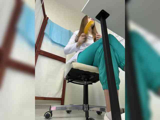 Adelaida1001 Live Webcam on BongaCams