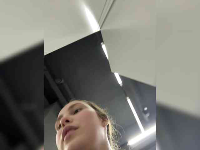 sweetAdel webcam