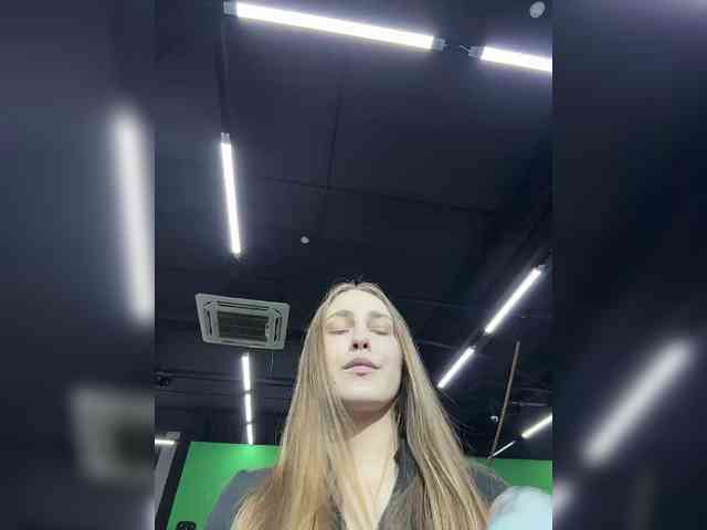 Adelaida1001 Live Webcam on BongaCams