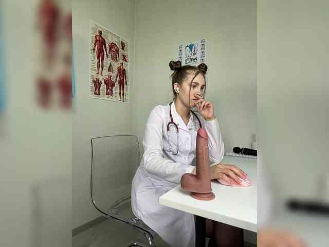 Adelaida1001 Live Webcam on BongaCams