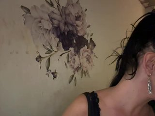 RoyalBreasts Porn Show