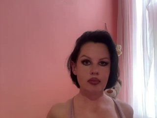 RoyalBreasts Porn Show