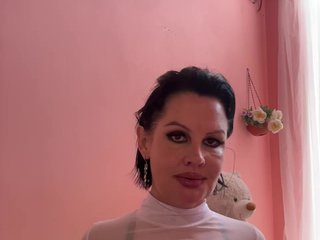 RoyalBreasts Porn Show