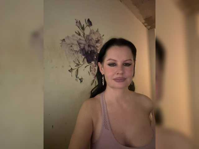 RoyalBreasts preview